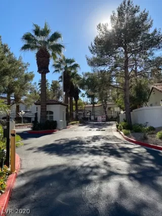 Photo #1: 2249307 Listing 