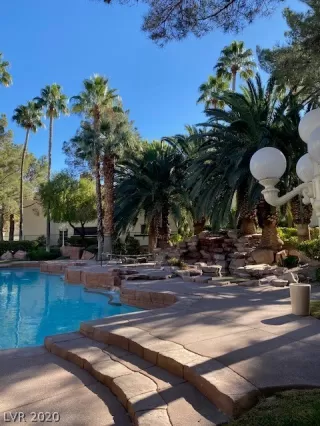 Photo #2: 2249307 Listing 