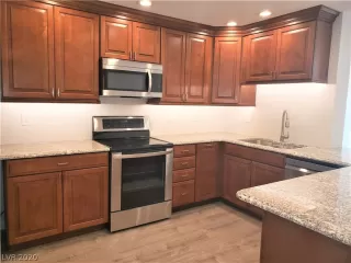 Photo #4: 2249324 Listing 