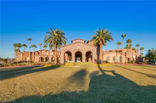 Photo #1: 2249346 Listing