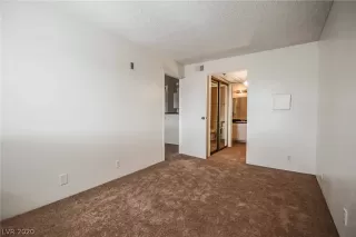 Photo #6: 2249350 Listing 