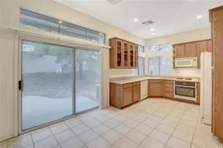 Photo #3: 2249362 Listing 