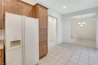 Photo #5: 2249362 Listing 