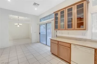 Photo #6: 2249362 Listing 