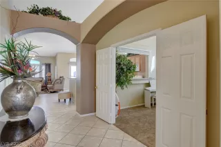 Photo #3: 2249379 Listing