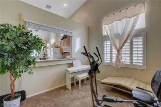 Photo #4: 2249379 Listing