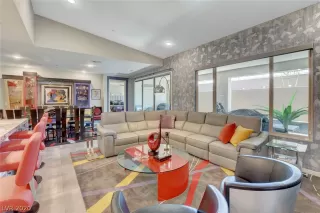 Photo #3: 2249415 Listing 