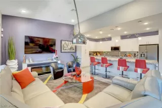 Photo #5: 2249415 Listing 