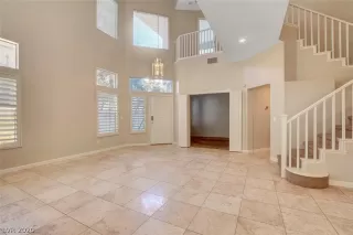 Photo #5: 2249431 Listing