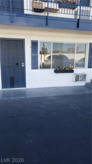 Photo #2: 2249501 Listing 