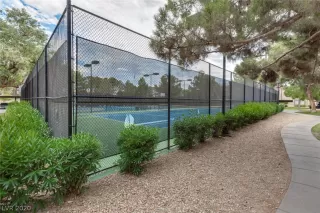 Photo #2: 2249512 Listing