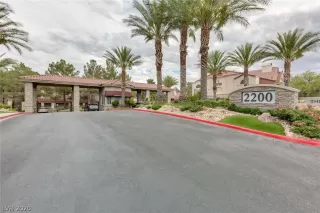 Photo #5: 2249512 Listing