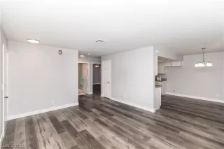 Photo #4: 2249515 Listing 