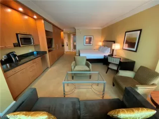 Photo #3: 2249536 Listing