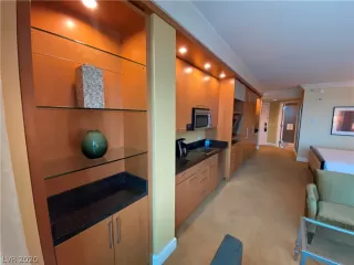 Photo #4: 2249536 Listing