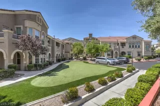 Photo #4: 2249543 Listing