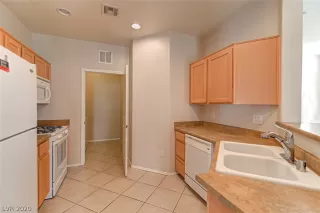 Photo #5: 2249591 Listing 