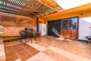 Photo #3: 2249603 Listing