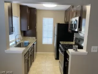 Photo #6: 2249609 Listing 