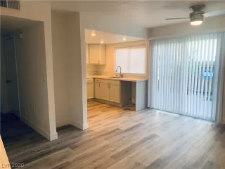 Photo #2: 2249616 Listing