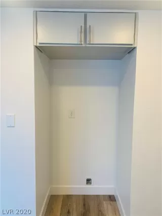 Photo #5: 2249616 Listing