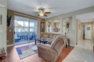 Photo #3: 2249646 Listing