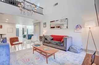 Photo #1: 2249659 Listing