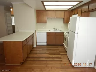 Photo #5: 2249666 Listing 