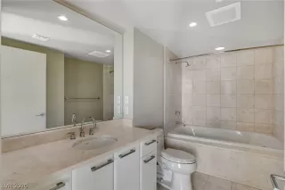 Photo #1: 2249679 Listing