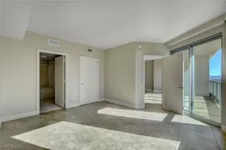 Photo #6: 2249679 Listing