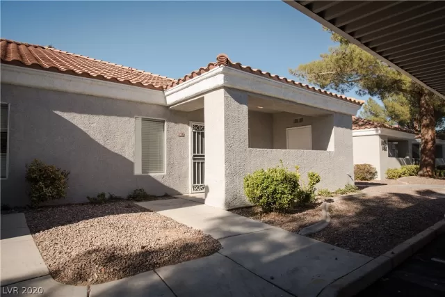 MLS: 2249684 Condo For Sale