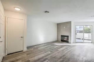 Photo #1: 2249703 Listing