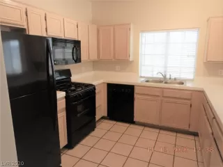 Photo #5: 2249704 Listing 