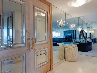 Photo #5: 2249732 Listing