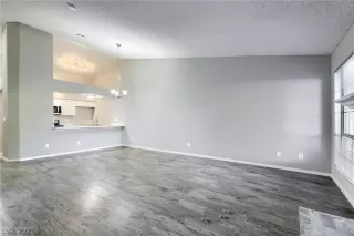 Photo #6: 2249775 Listing 