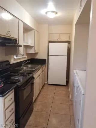 Photo #5: 2249792 Listing