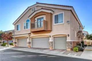 Photo #2: 2249801 Listing