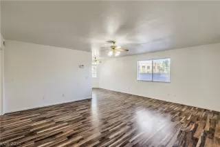 Photo #5: 2249814 Listing