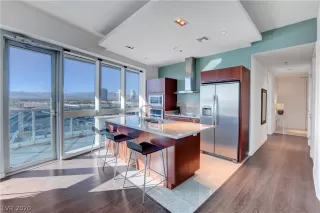 Photo #3: 2249841 Listing