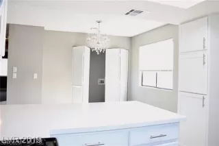 Photo #5: 2249845 Listing 