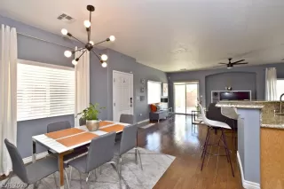 Photo #6: 2249850 Listing