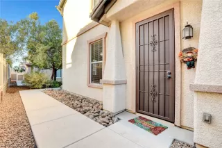 Photo #1: 2249857 Listing