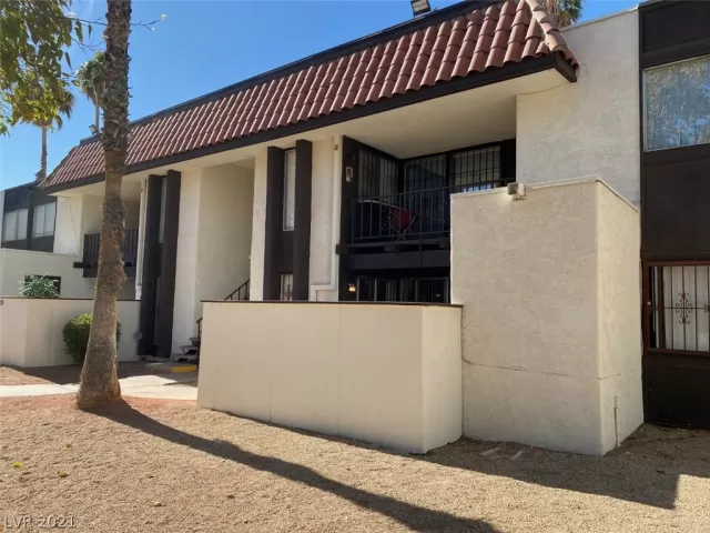 MLS: 2249864 Condo For Sale