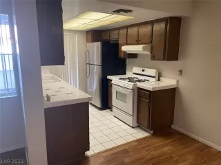 Photo #6: 2249864 Listing