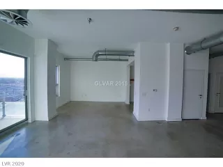 Photo #5: 2249871 Listing