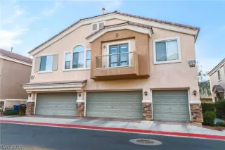 Photo #2: 2249876 Listing