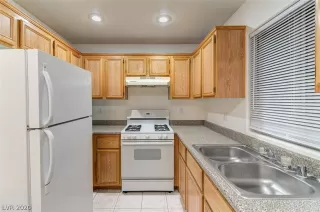 Photo #4: 2249886 Listing 