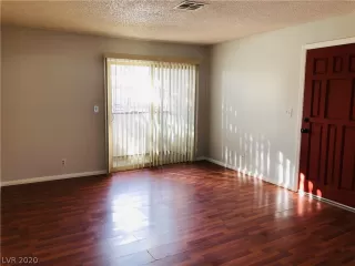 Photo #5: 2249896 Listing 