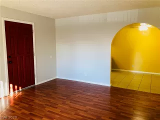 Photo #6: 2249896 Listing 