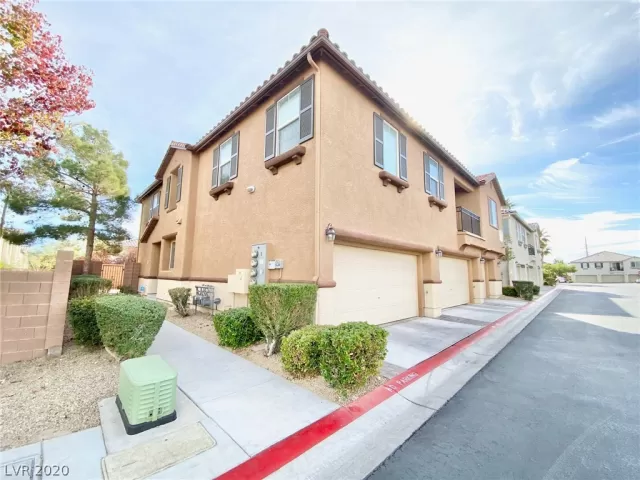 MLS: 2249922 Condo For Sale